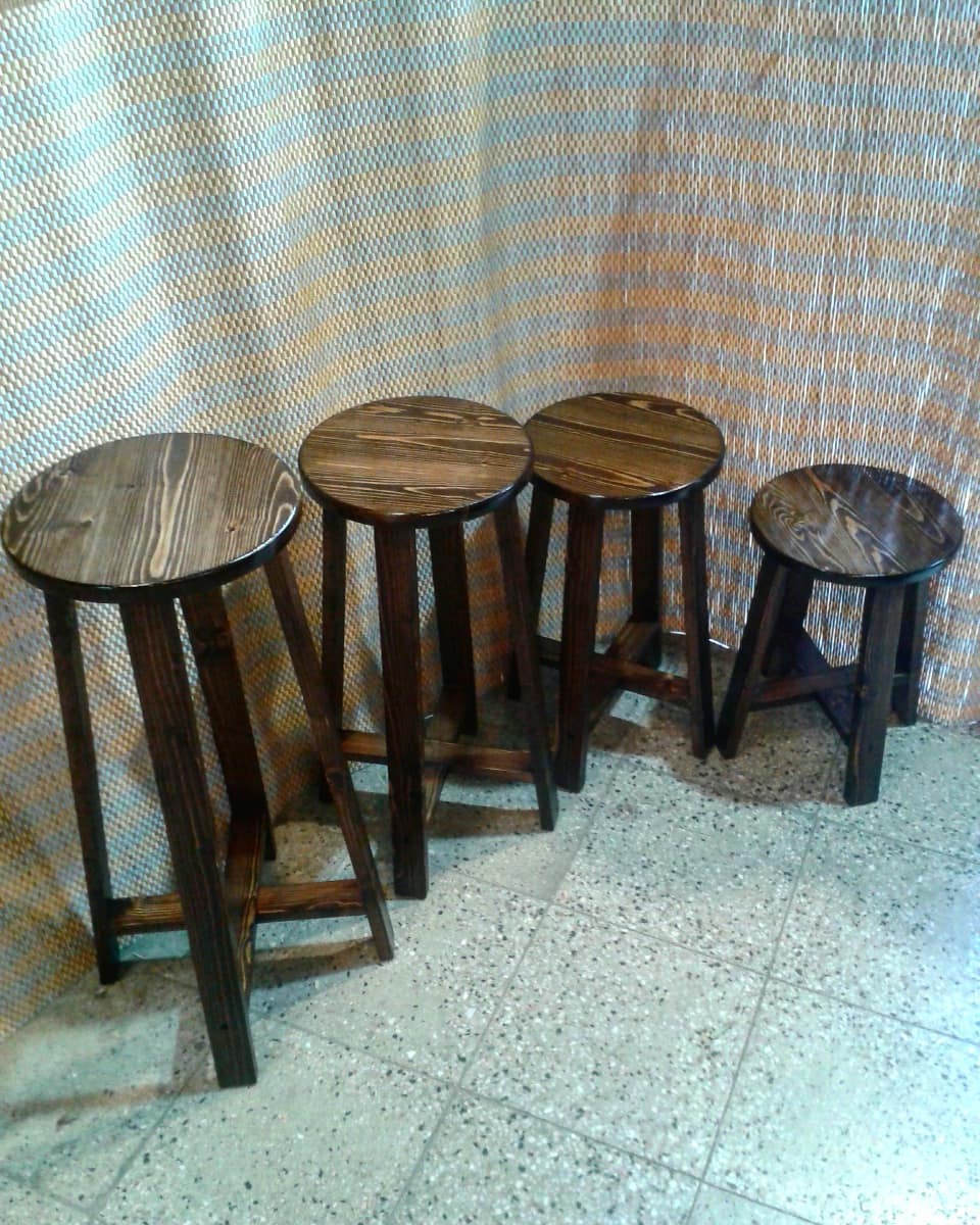 چهارپايه-گرد-چوبي